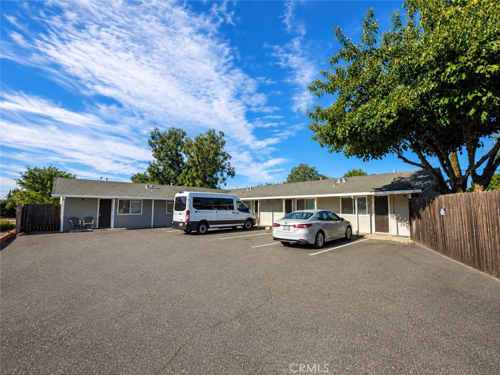 22 E Swift Street Property Photo 5