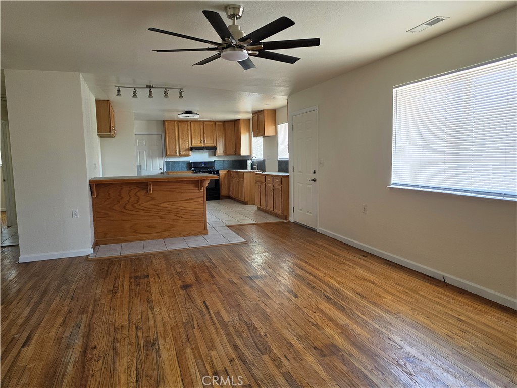 22 E Swift Street Property Photo 7