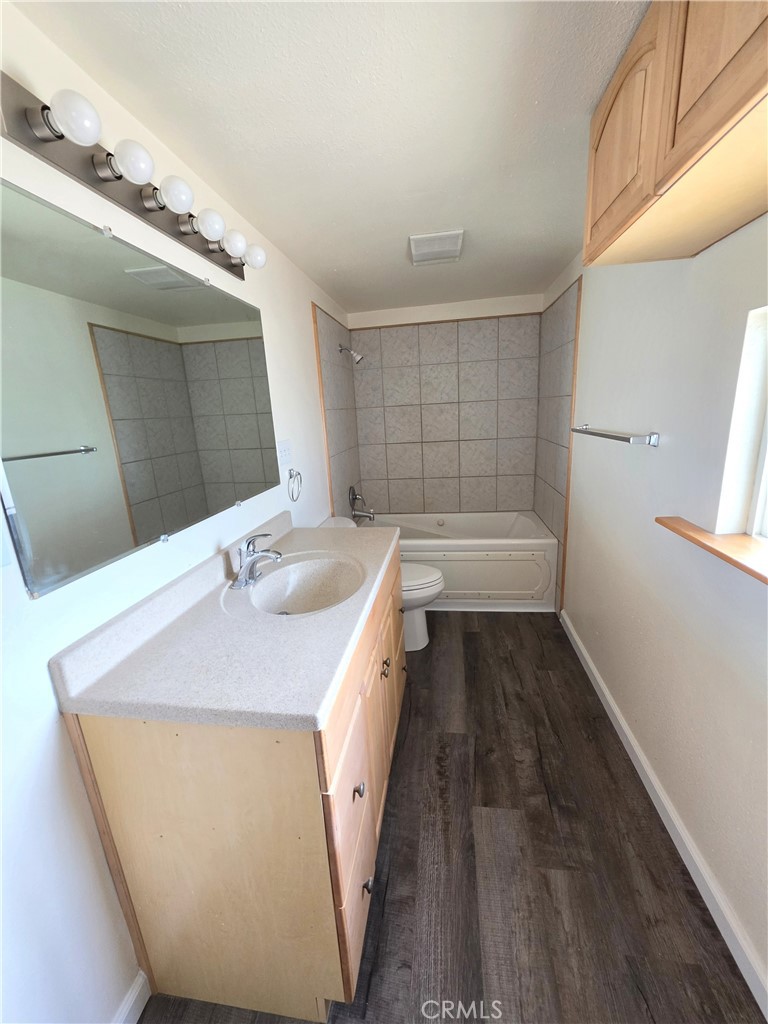 22 E Swift Street Property Photo 15