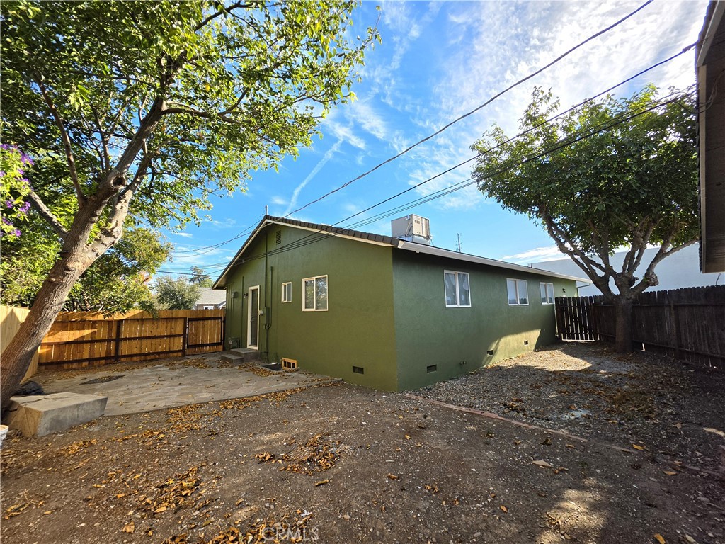 22 E Swift Street Property Photo 16