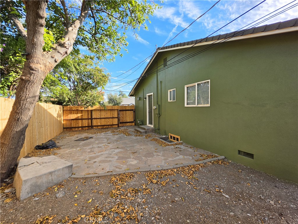22 E Swift Street Property Photo 20
