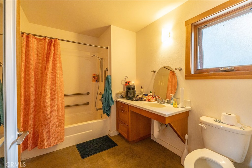 904 W 12th Avenue Property Photo 13