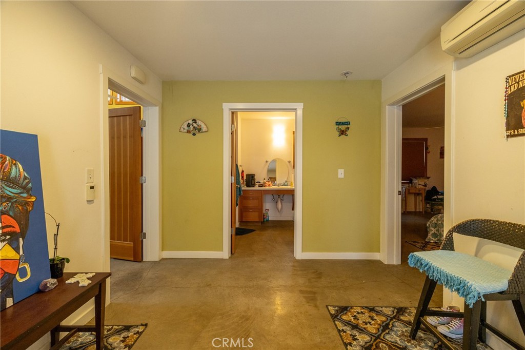 904 W 12th Avenue Property Photo 16