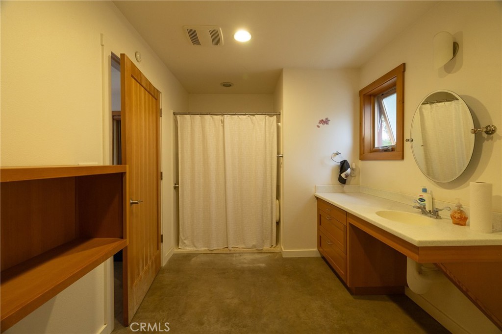 904 W 12th Avenue Property Photo 33