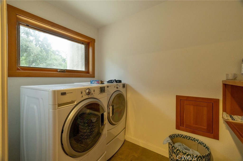 904 W 12th Avenue Property Photo 34