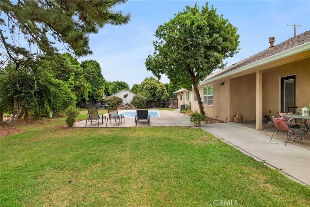 942 12th Property Photo 48