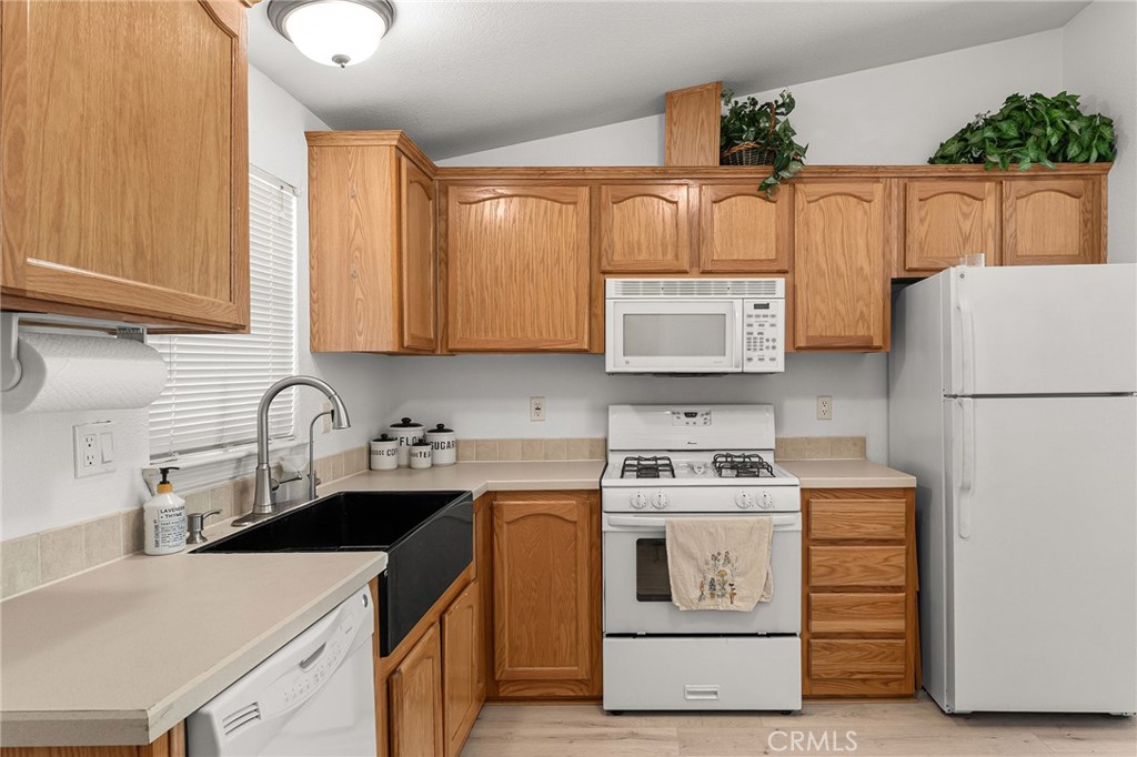 15614 Fitzgerald Drive 19 Property Photo 2