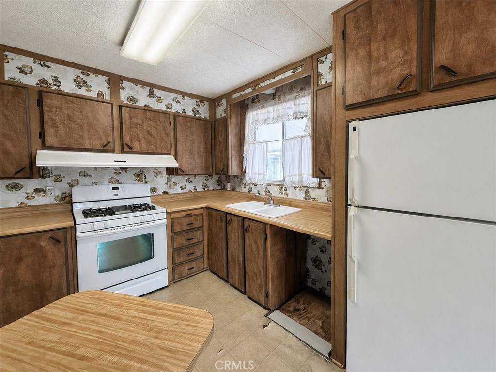 1595 Manzanita 66 Property Photo 2