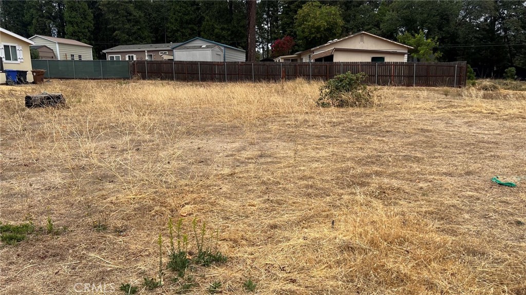 13757 Endicot Property Photo 4