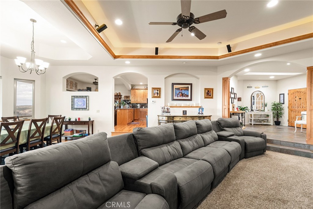 14989 Woodland Park Property Photo 13
