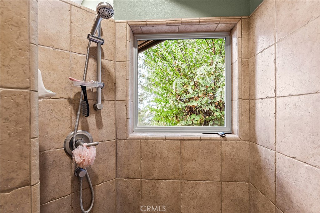 14989 Woodland Park Property Photo 19