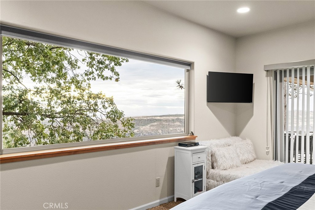 14989 Woodland Park Property Photo 23