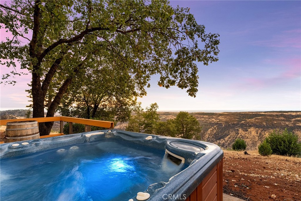 14989 Woodland Park Property Photo 35