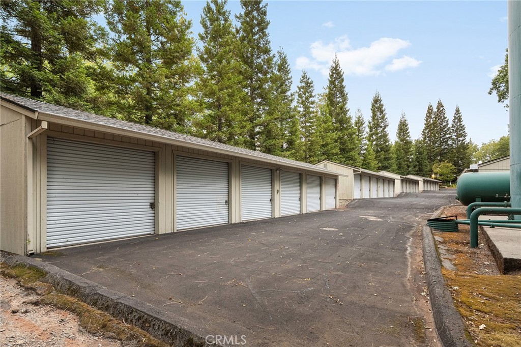 14989 Woodland Park Property Photo 45