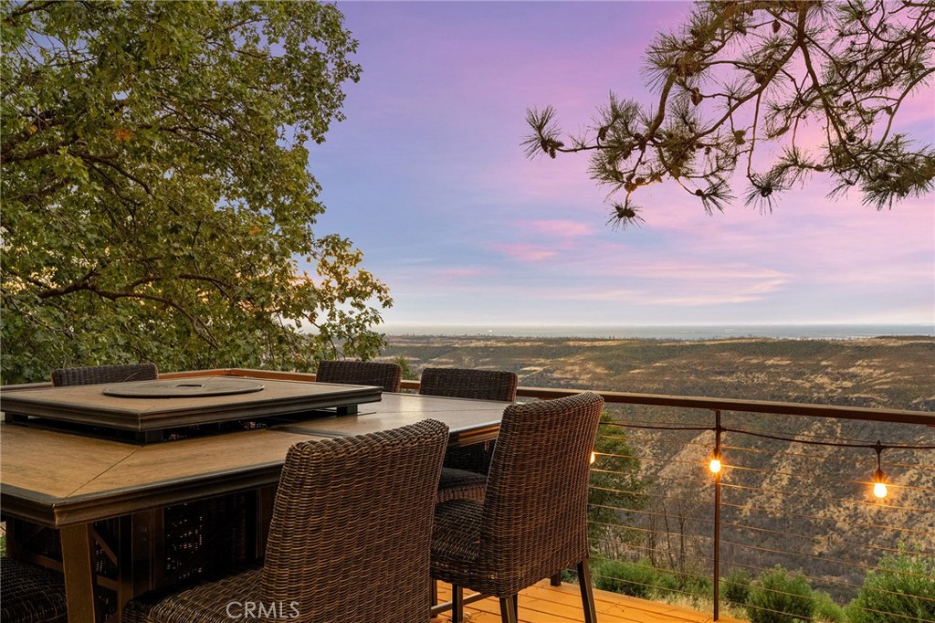 14989 Woodland Park Property Photo 47
