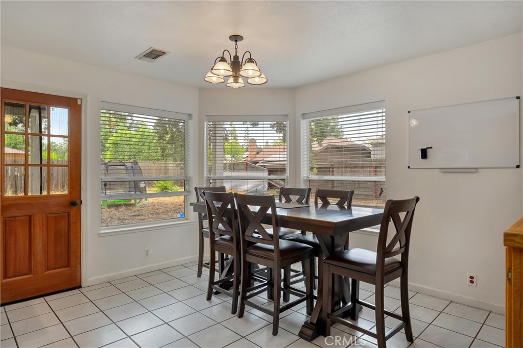 1339 W Sacramento Property Photo 15