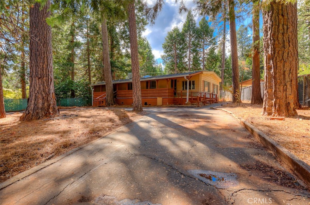 14759 Goldcone Property Photo 5