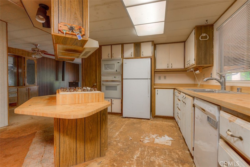 14759 Goldcone Property Photo 14