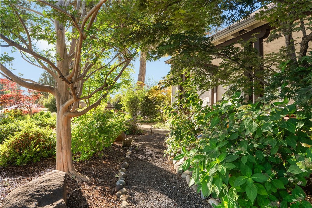 1490 Tobie Property Photo 6