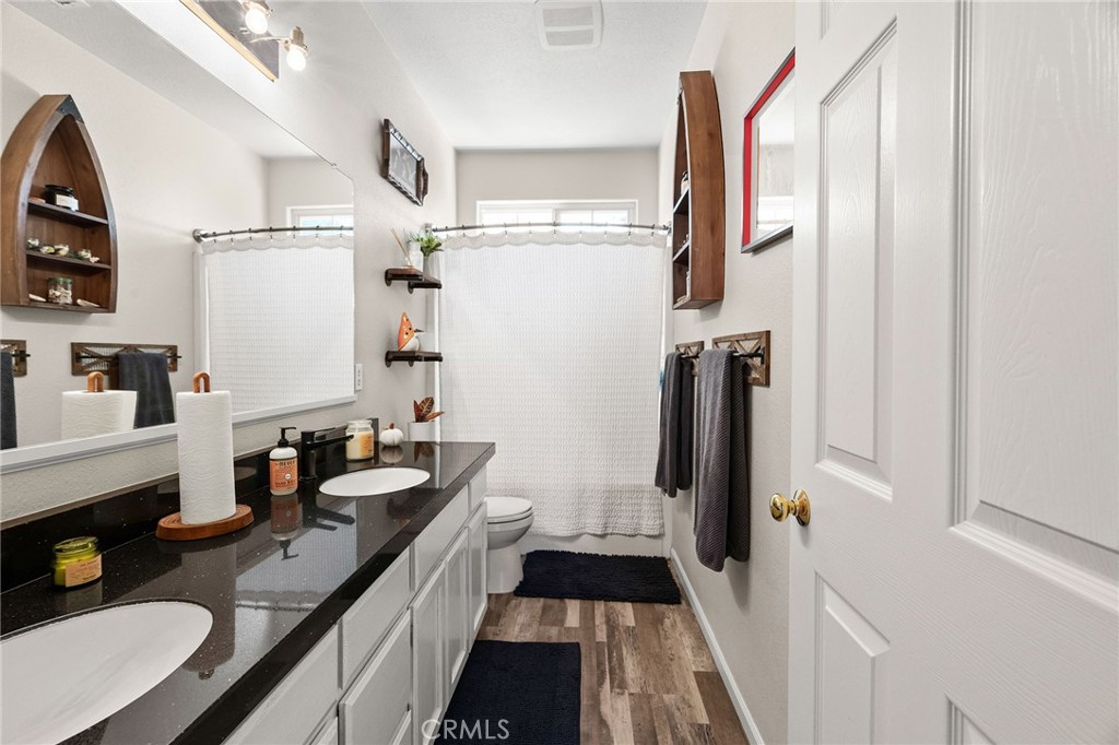 1490 Tobie Property Photo 40