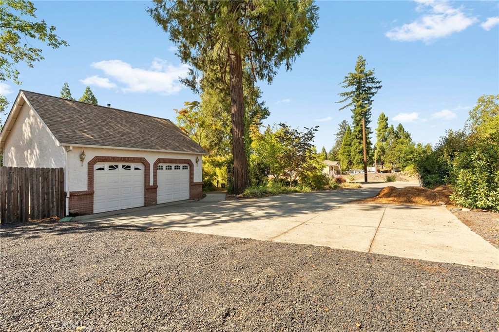1490 Tobie Property Photo 63