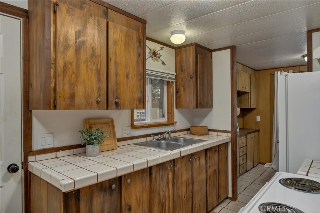 15070 Pinon Property Photo 10