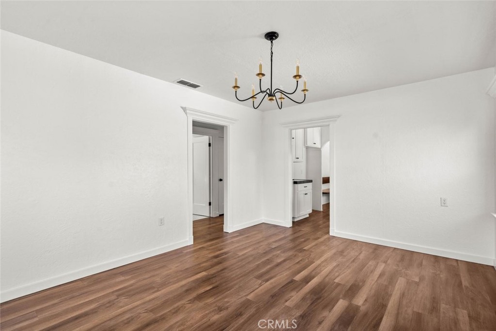 1236 Ivy Street Property Photo 6
