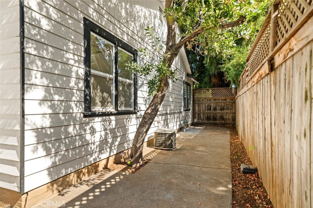 1236 Ivy Street Property Photo 39