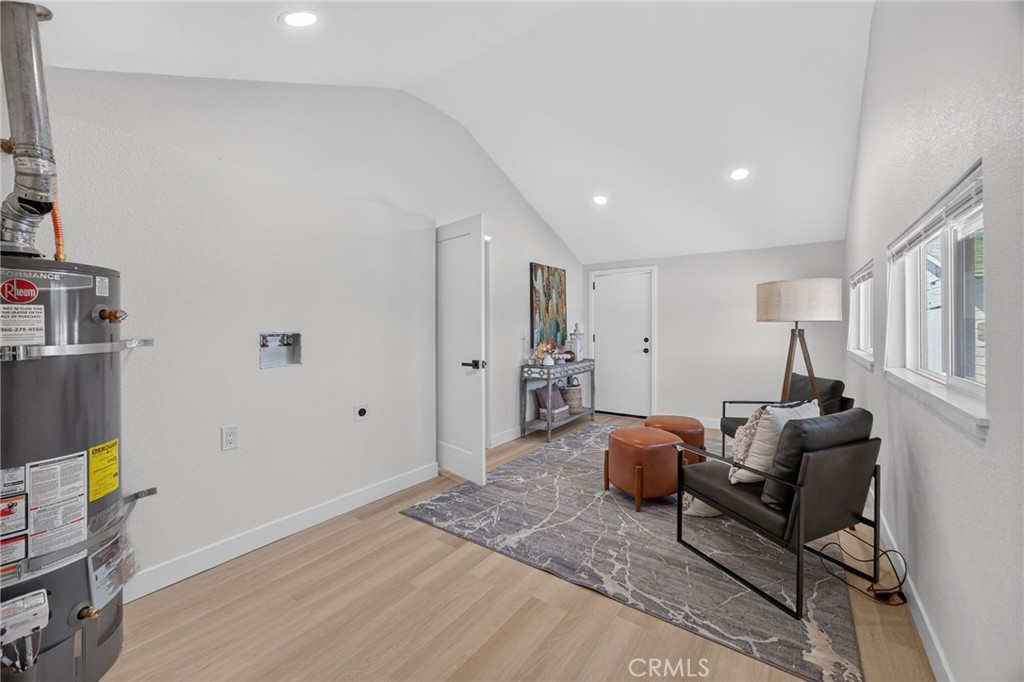 1080 Butte Property Photo 23