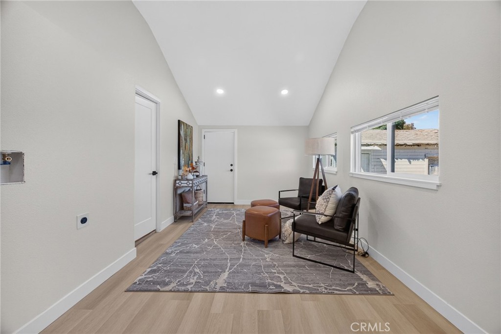 1080 Butte Property Photo 24