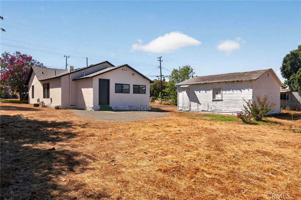1080 Butte Property Photo 25