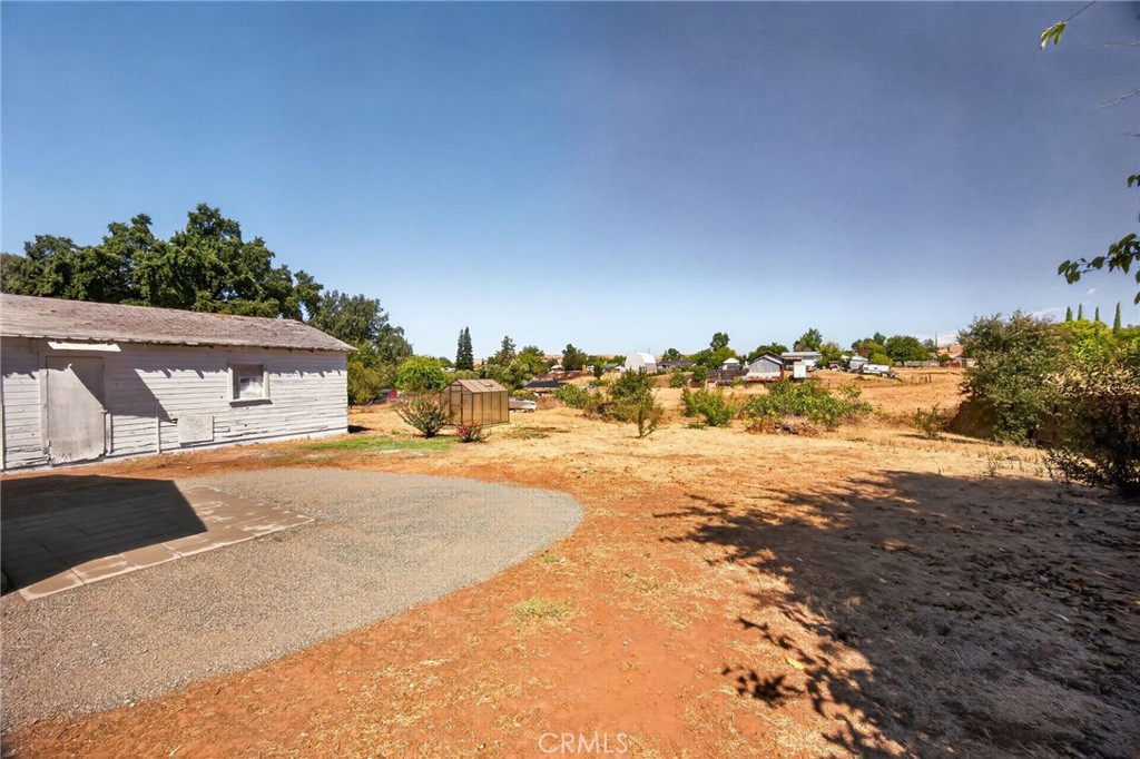 1080 Butte Property Photo 26