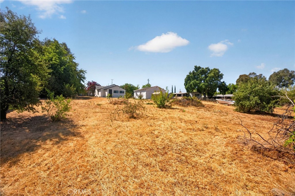 1080 Butte Property Photo 32