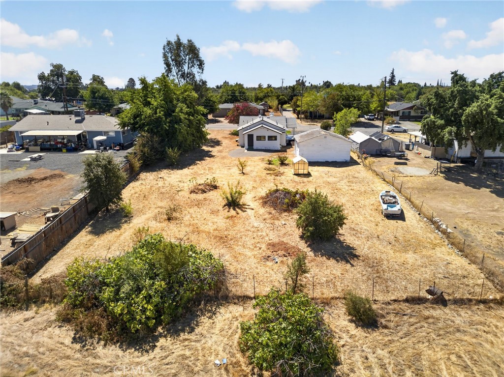 1080 Butte Property Photo 35