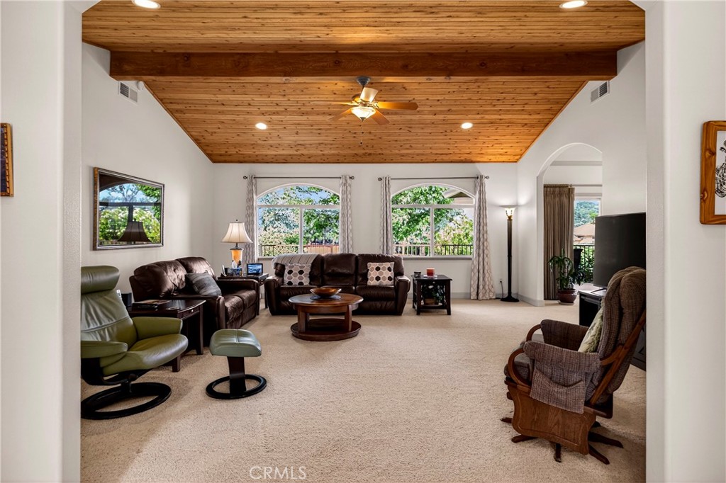 3560 Lonnie Property Photo 10