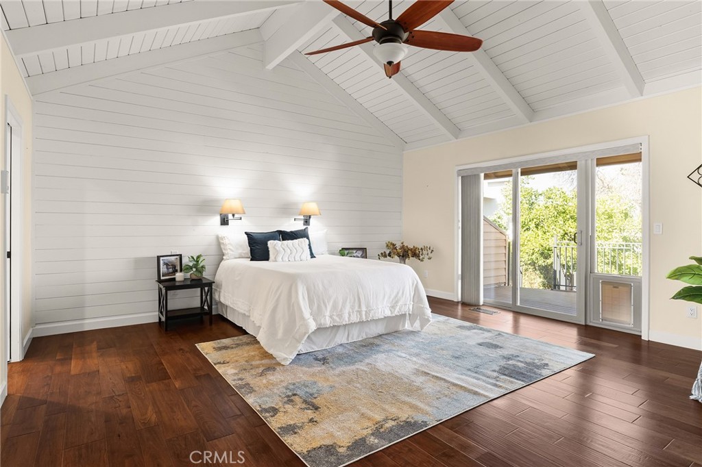 5360 Treasure Hill Property Photo 3