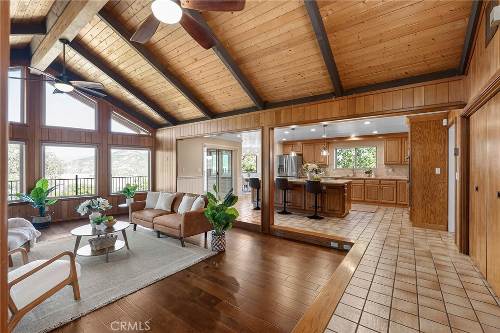 5360 Treasure Hill Property Photo 14
