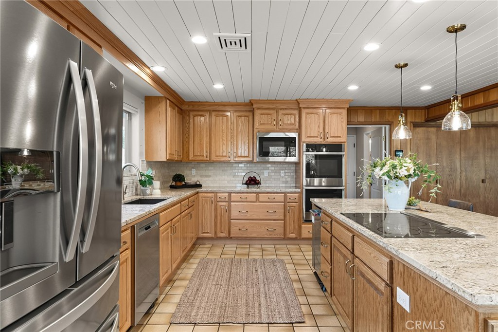 5360 Treasure Hill Property Photo 16