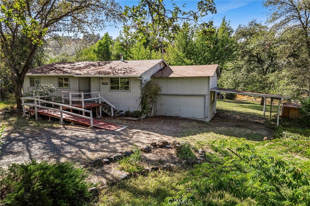10572 Mooney Flat Property Photo 3