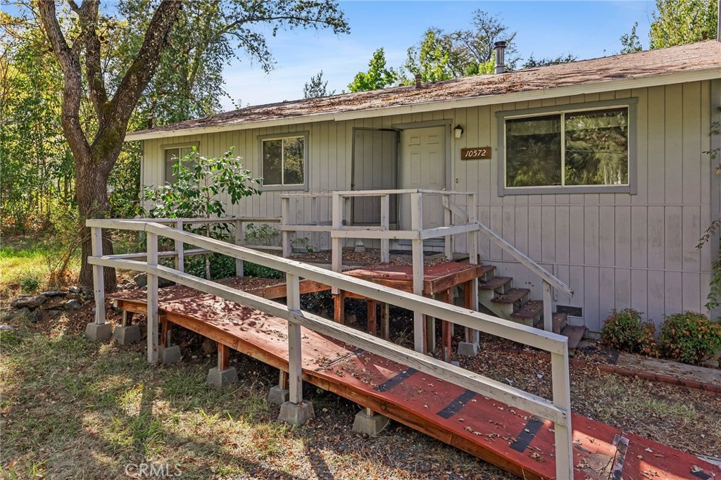 10572 Mooney Flat Property Photo 6