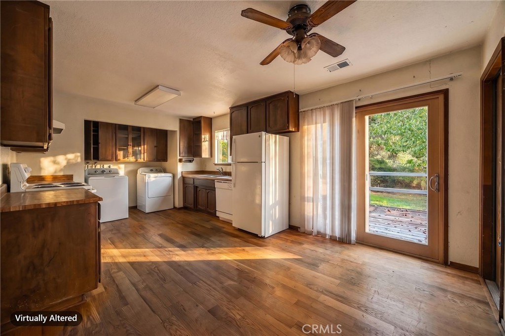 10572 Mooney Flat Property Photo 15