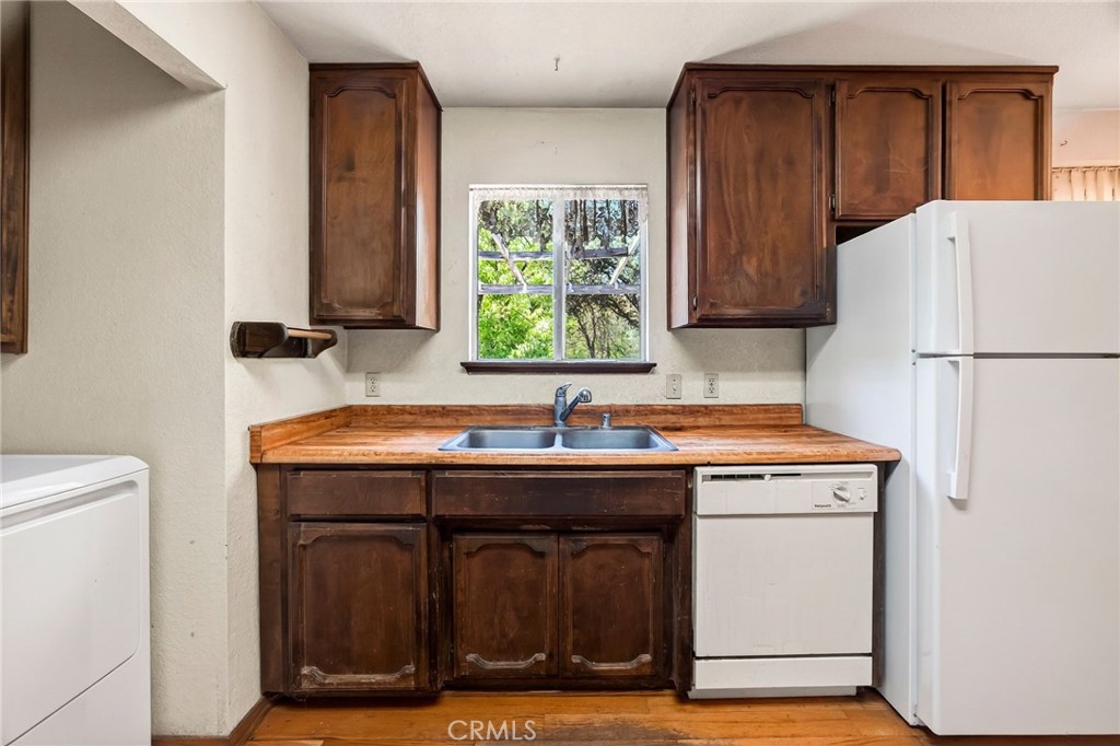 10572 Mooney Flat Property Photo 19