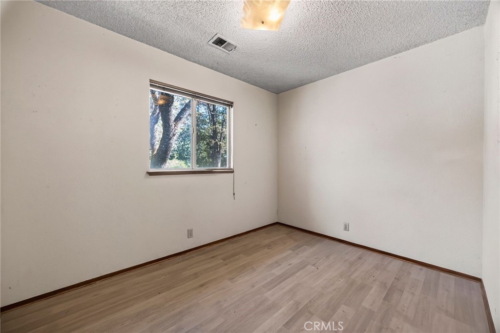 10572 Mooney Flat Property Photo 22
