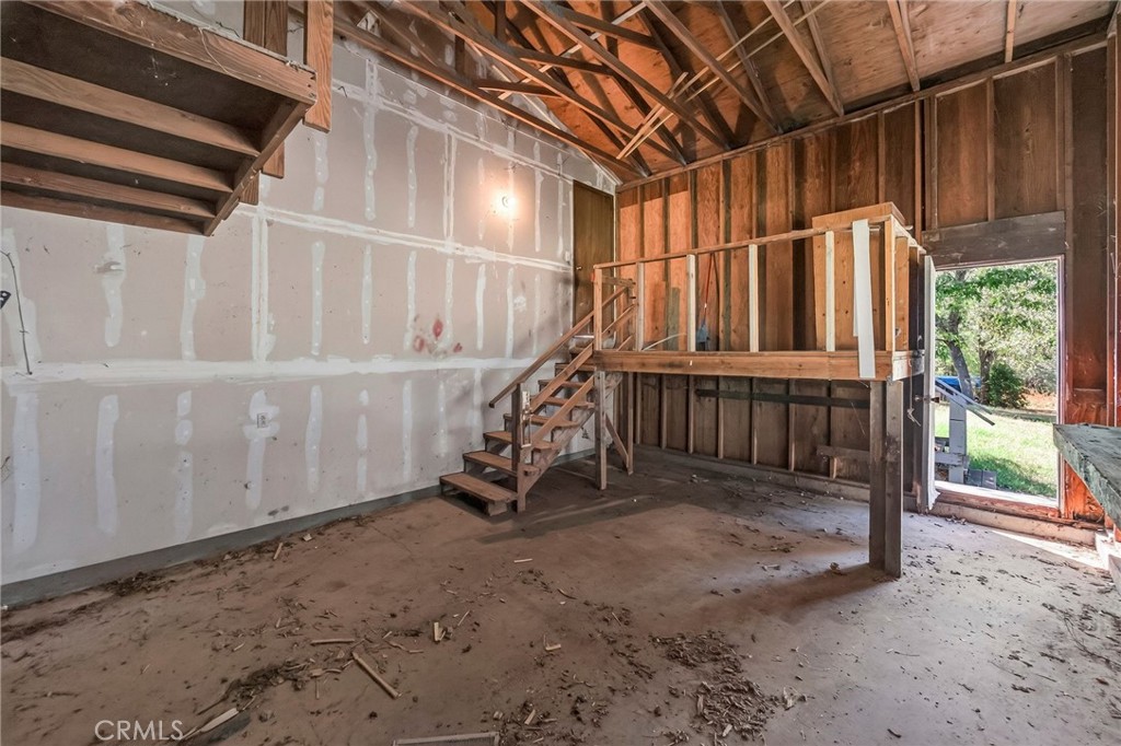 10572 Mooney Flat Property Photo 45