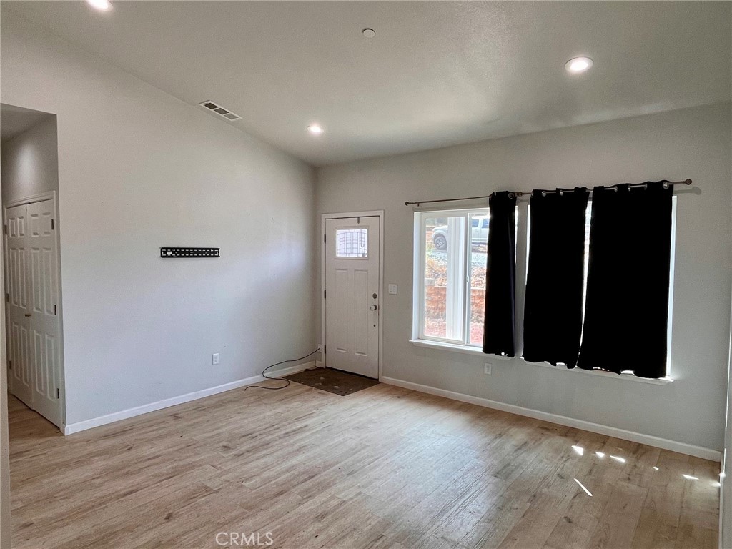 677 Meyers Property Photo 7