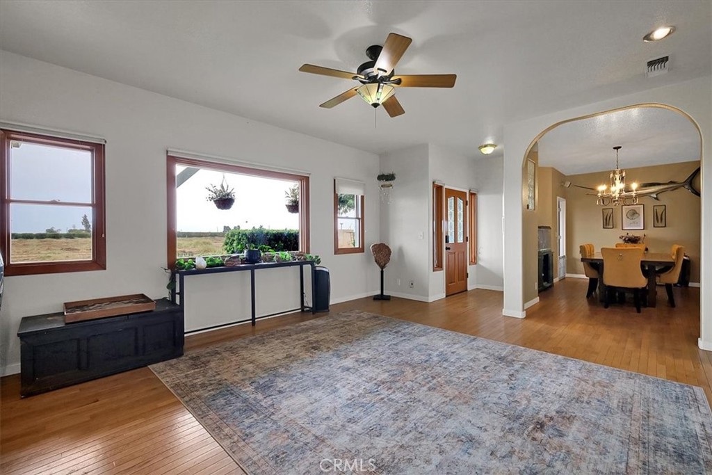 2760 Duncan Property Photo 6
