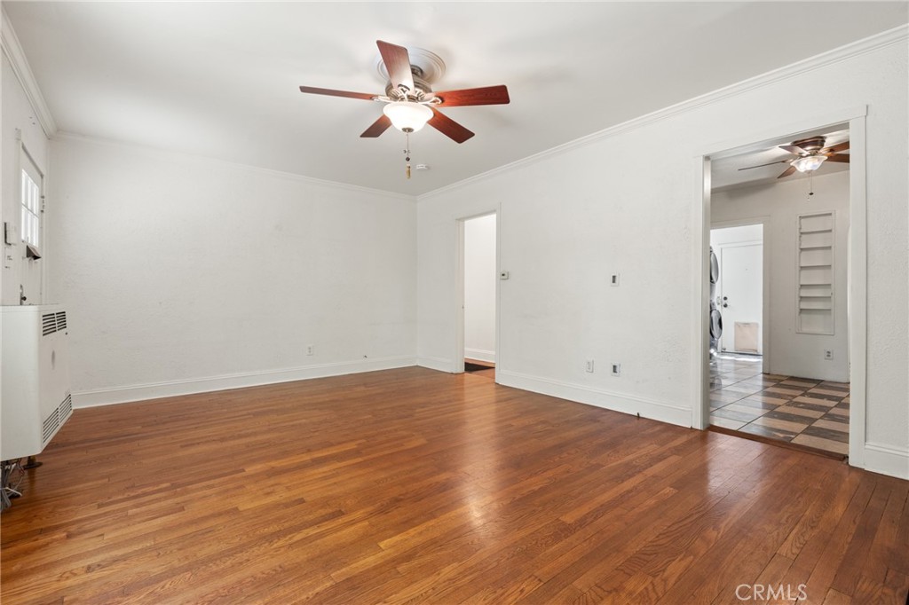 1110 Normal Avenue Property Photo 4
