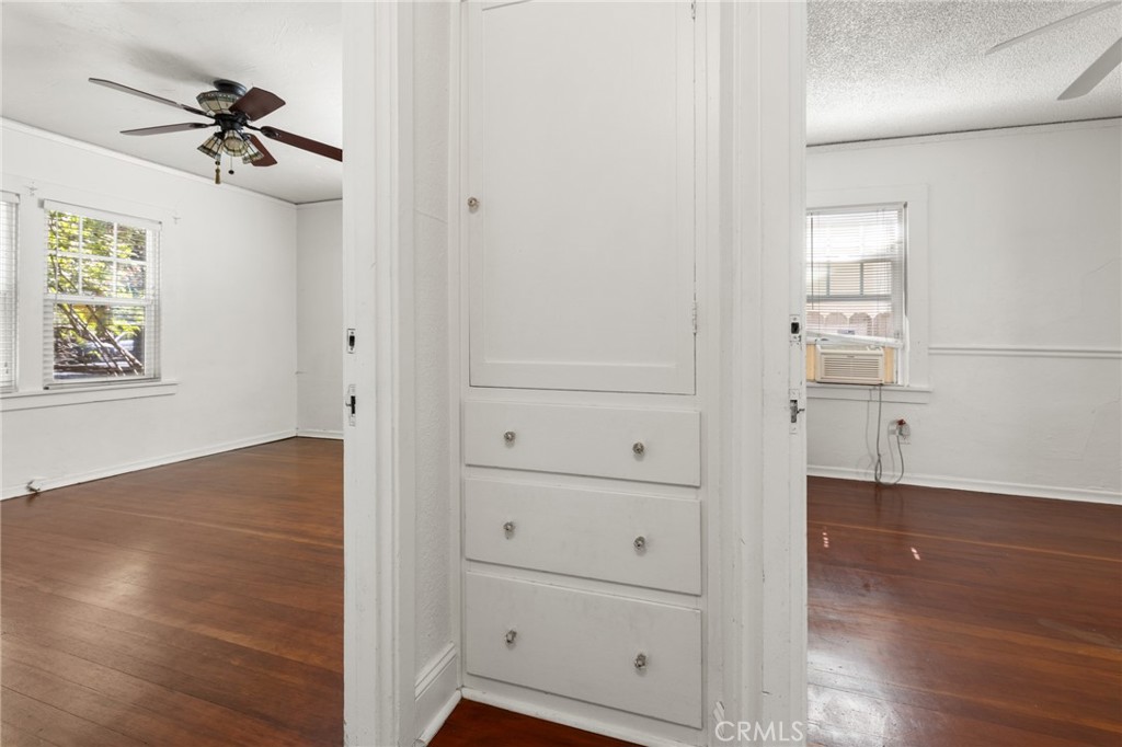 1110 Normal Avenue Property Photo 18
