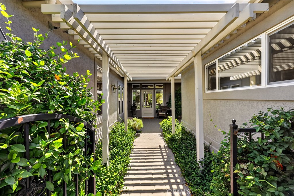 1539 Gold Hills Drive Property Photo 3