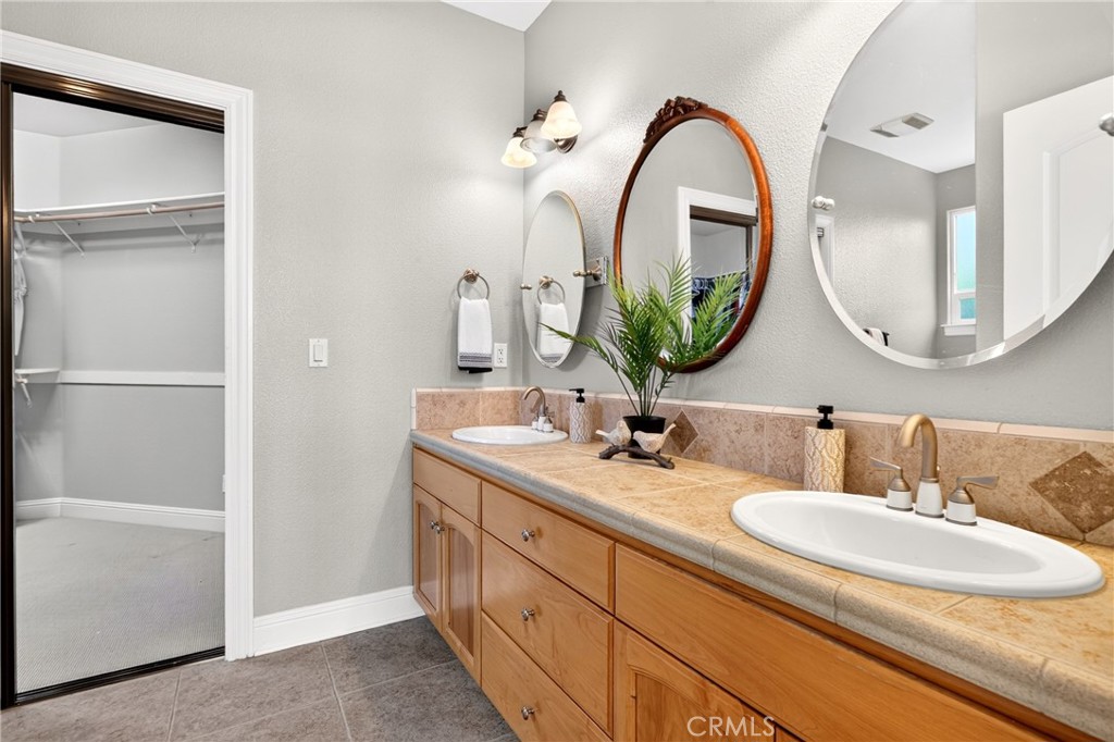 1539 Gold Hills Drive Property Photo 22